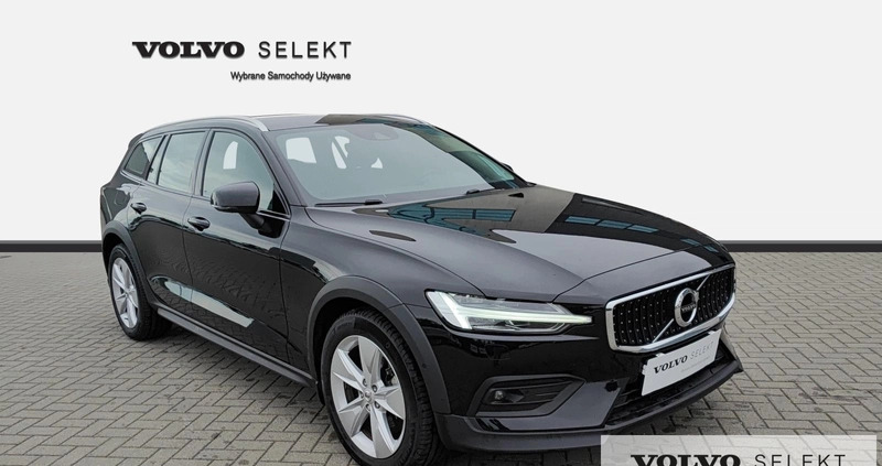 Volvo V60 Cross Country cena 174500 przebieg: 58544, rok produkcji 2021 z Krosno małe 704